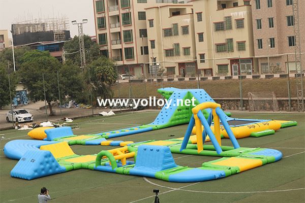 Inflatable Floating Obstacle Course Amusement Park