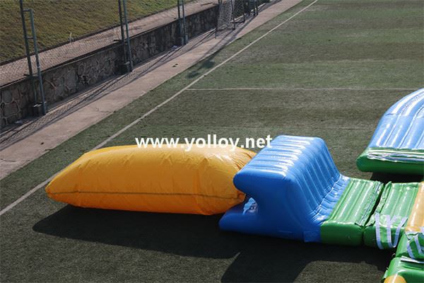 Inflatable Floating Obstacle Course Amusement Park